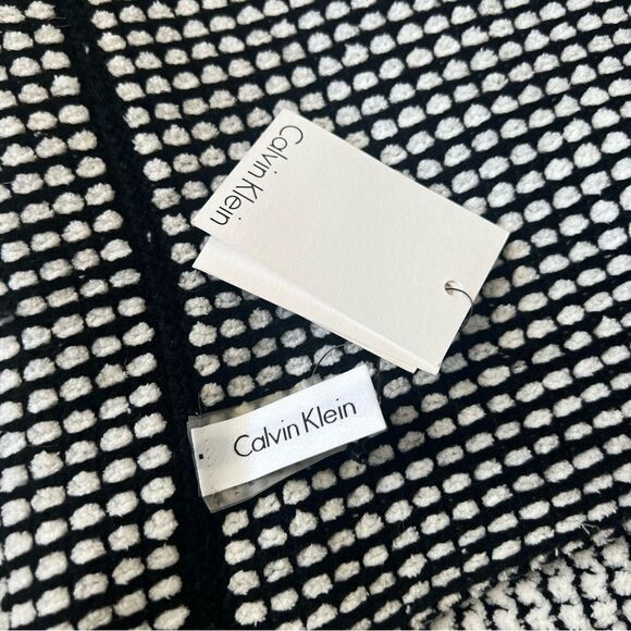 NWT. Calvin Klein Infinity Loop Scarf Black White - Picture 3 of 9